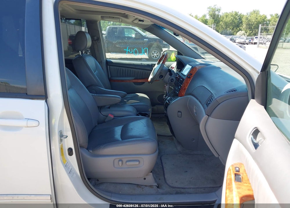 2008 TOYOTA SIENNA LIMITED VIN: 5TDBK22CX8S013241
