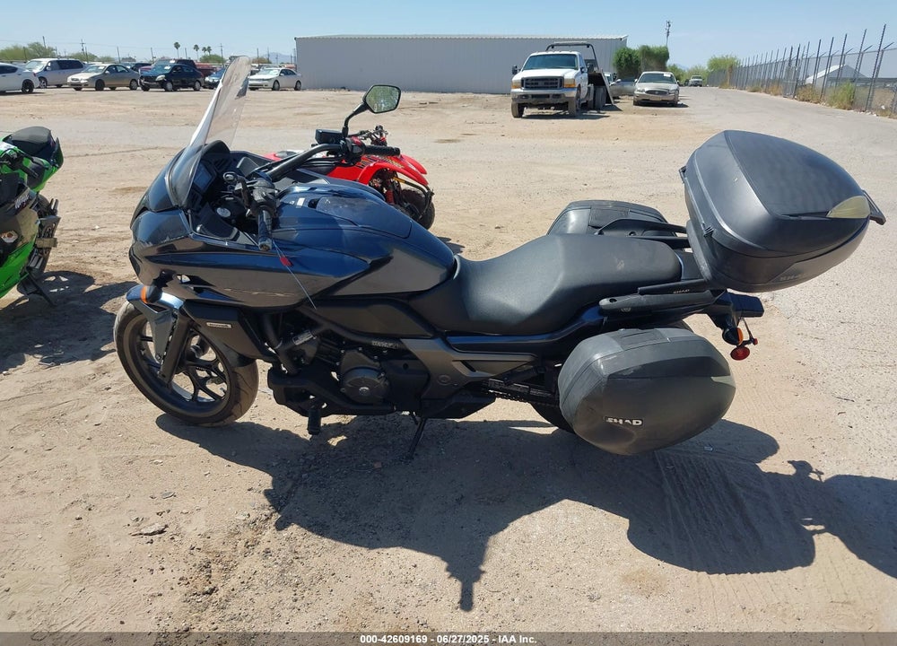 2015 HONDA CTX700 D VIN: JH2RC6945FK100686