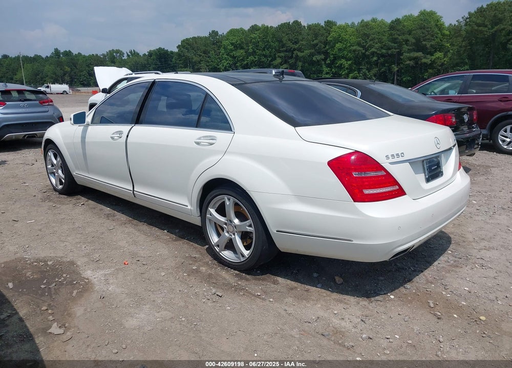 2013 MERCEDES-BENZ S 550 4MATIC VIN: WDDNG9EB2DA517984