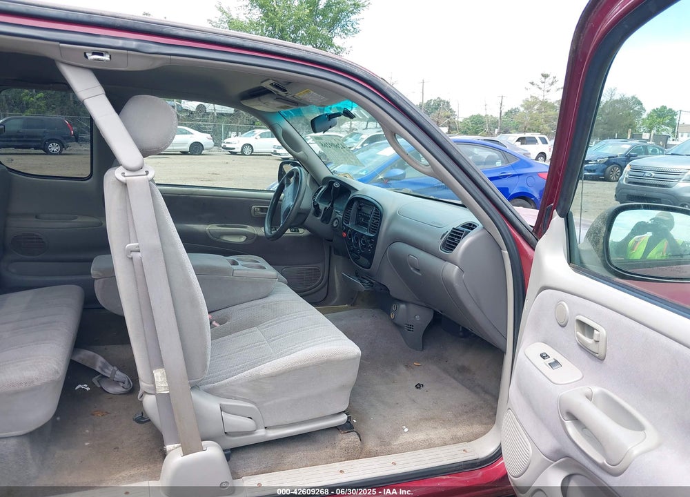 2000 TOYOTA TUNDRA SR5 V8 VIN: 5TBBT4414YS020327