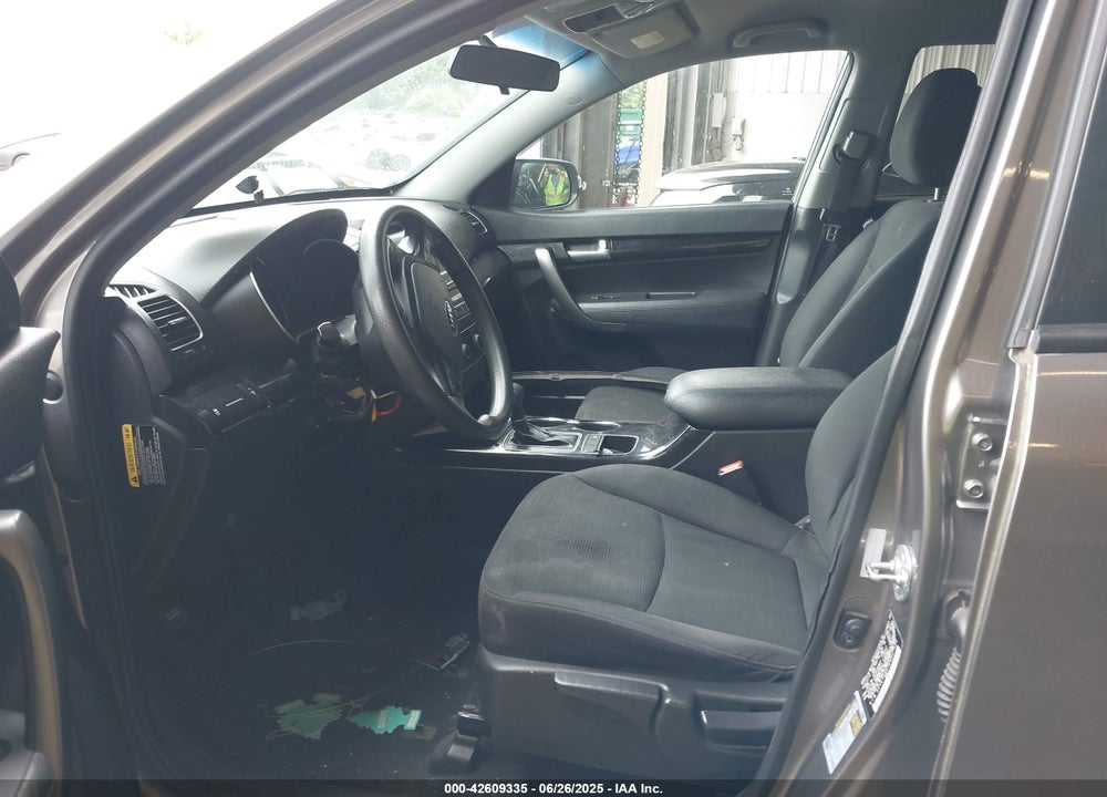 2014 KIA SORENTO VIN: 5XYKT3A67EG507404