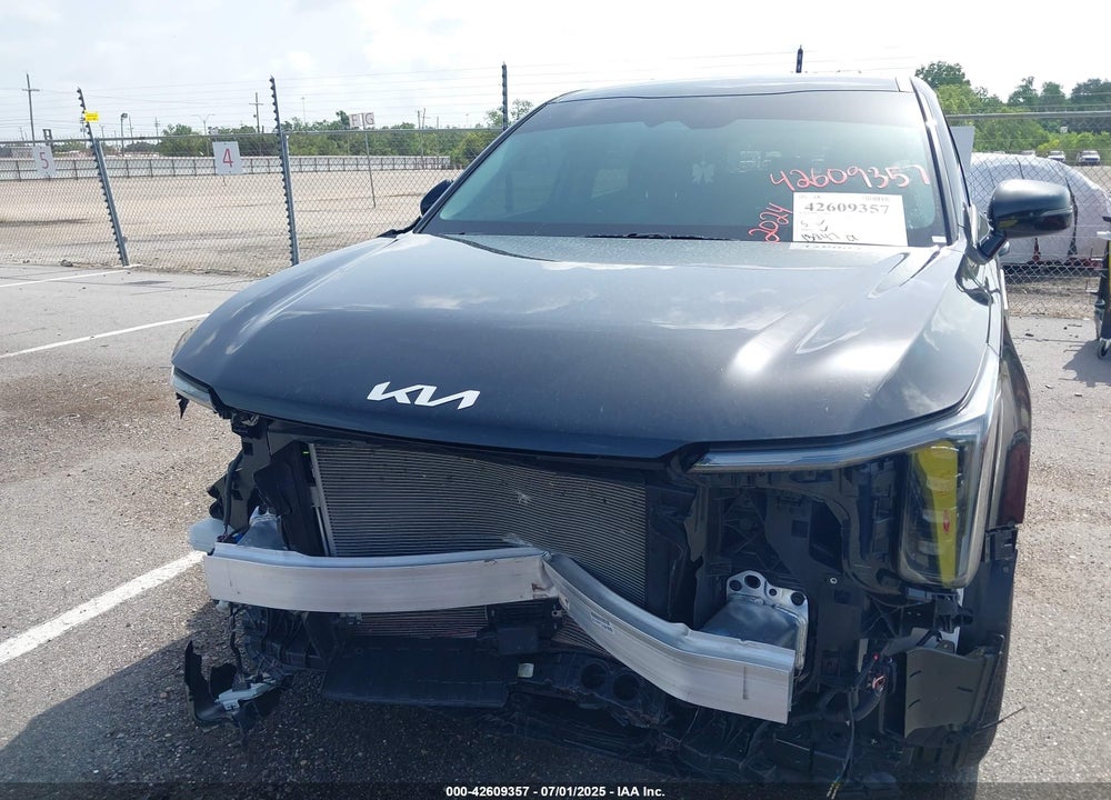 2024 KIA SORENTO VIN: 5XYRG4JC4RG282315