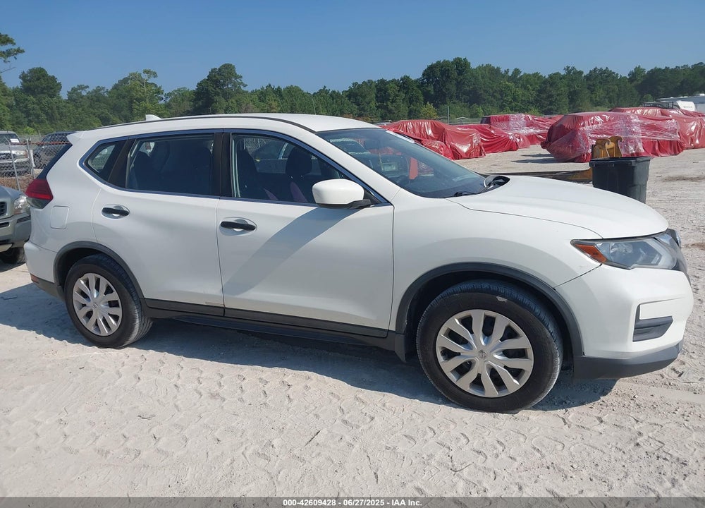 2017 NISSAN ROGUE S VIN: JN8AT2MT1HW133908