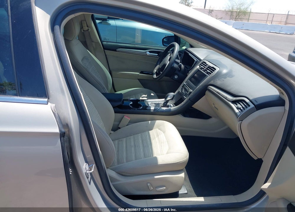 2016 FORD FUSION VIN: 3FA6P0HD4GR166308
