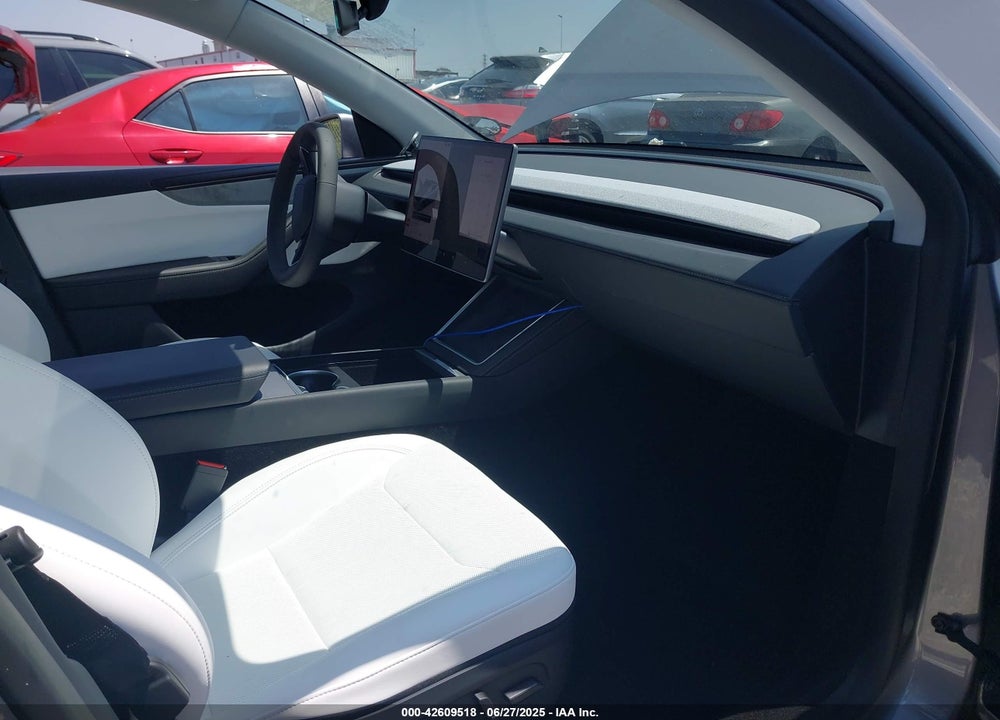 2026 TESLA MODEL Y VIN: 7SAYGDEE6TF329725