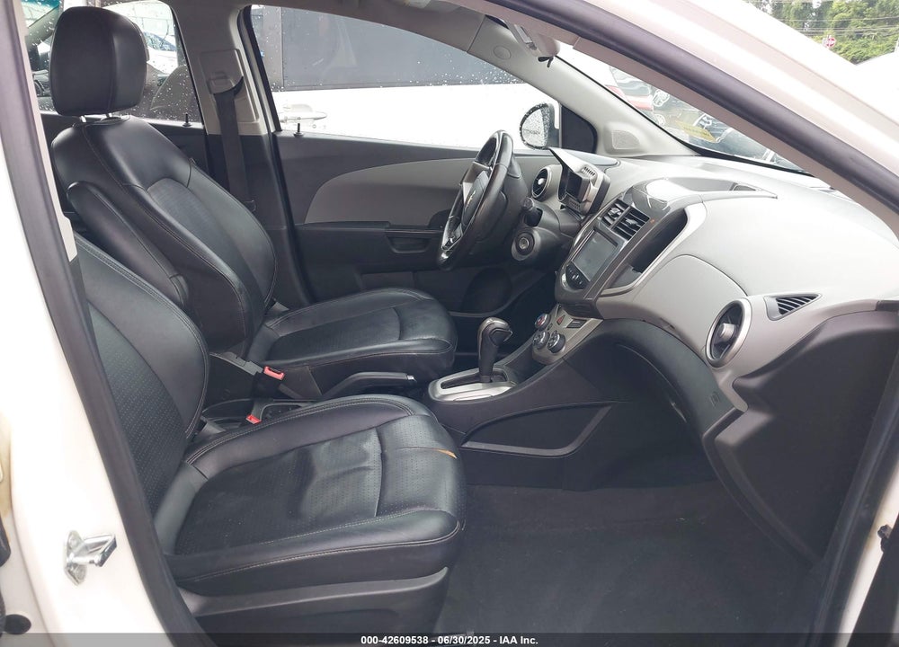 2016 CHEVROLET SONIC VIN: 1G1JE6SB4G4149112