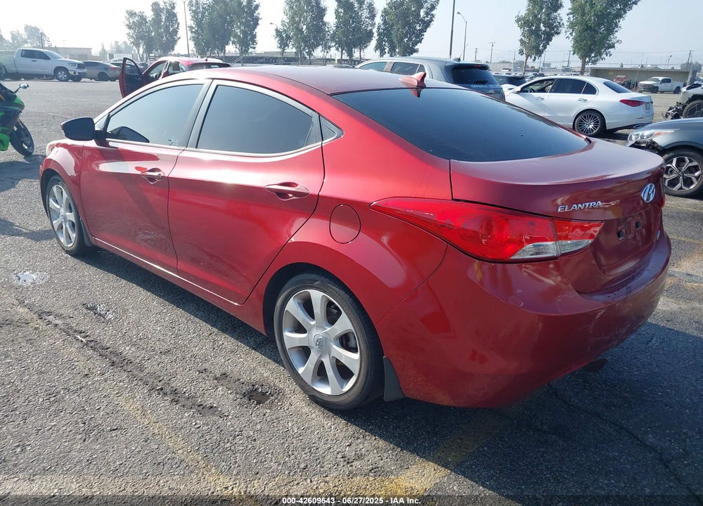 2013 HYUNDAI ELANTRA VIN: 5NPDH4AE6DH272573
