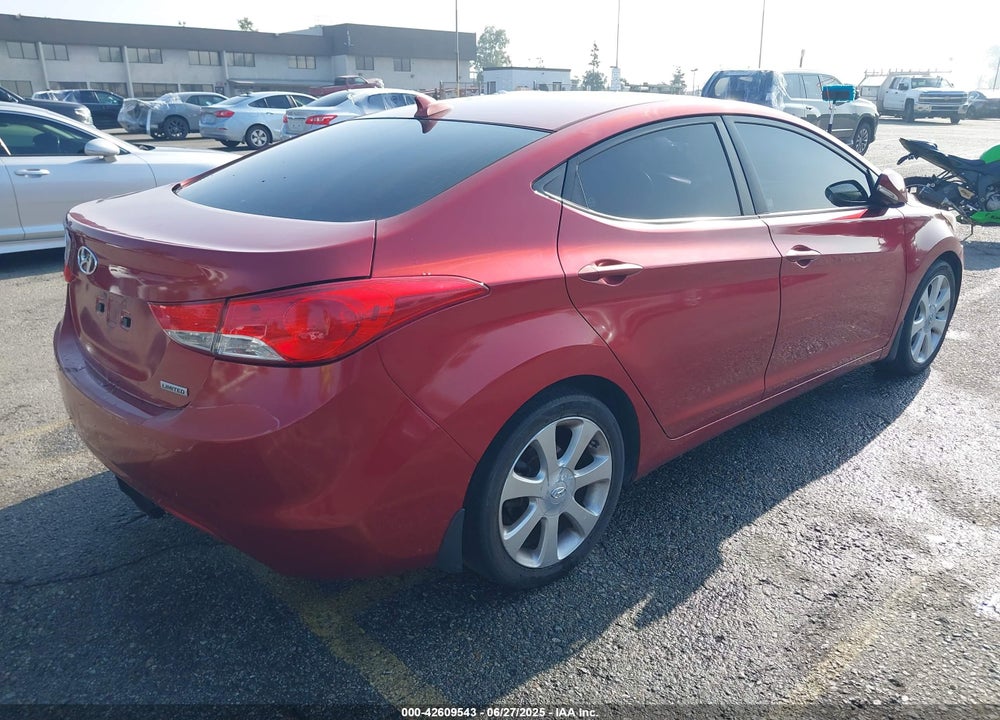 2013 HYUNDAI ELANTRA VIN: 5NPDH4AE6DH272573