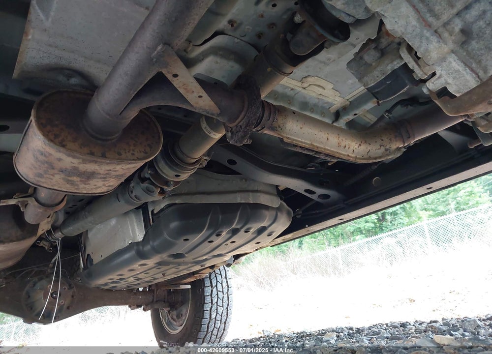 2005 TOYOTA TUNDRA SR5 V8 VIN: 5TBBT44145S470488