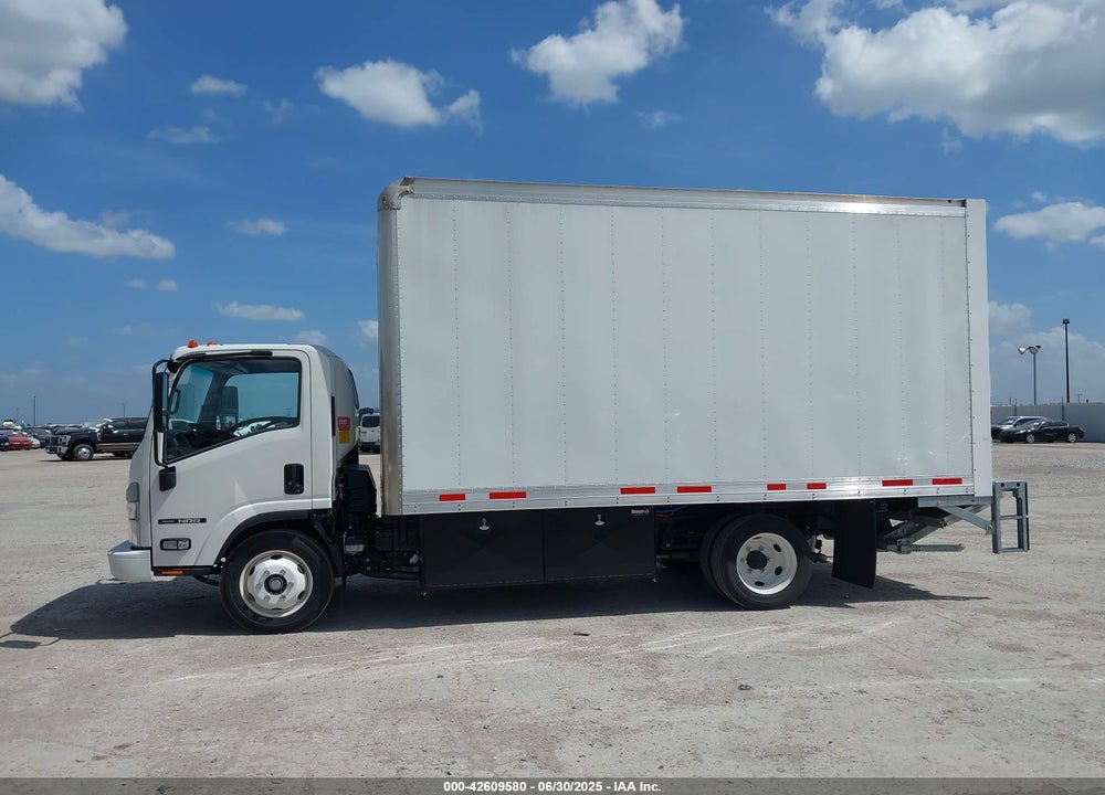 2024 ISUZU NRR VIN: 54DE5W1D0RSR00616