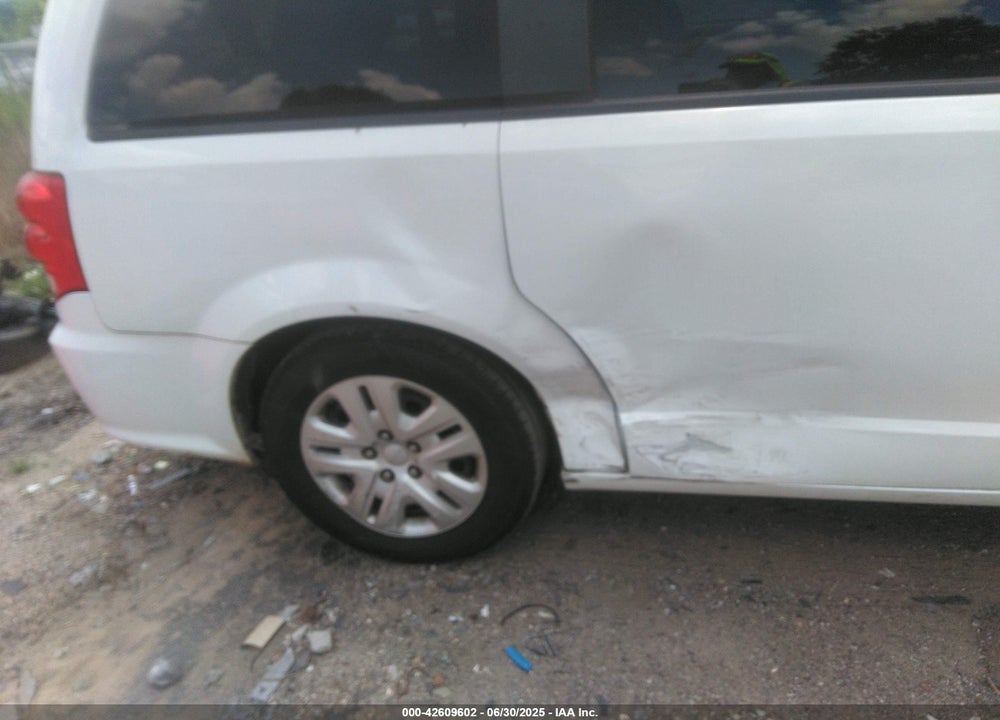 2020 DODGE GRAND CARAVAN VIN: 2C4RDGBG7LR240283