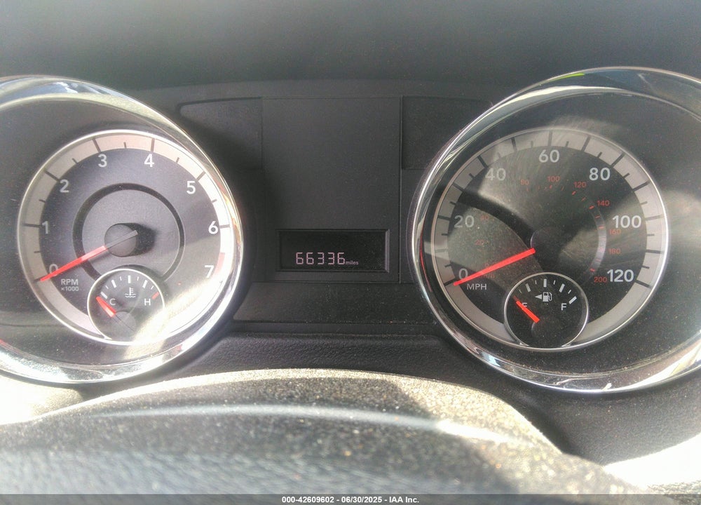 2020 DODGE GRAND CARAVAN VIN: 2C4RDGBG7LR240283
