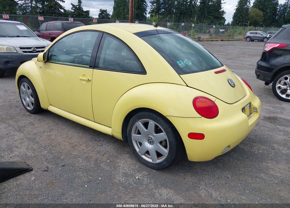 2001 VOLKSWAGEN NEW BEETLE GLX VIN: 3VWDD21CX1M461180
