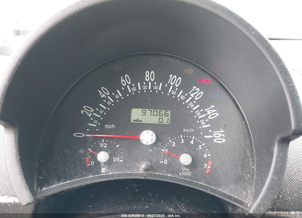 2001 VOLKSWAGEN NEW BEETLE GLX VIN: 3VWDD21CX1M461180