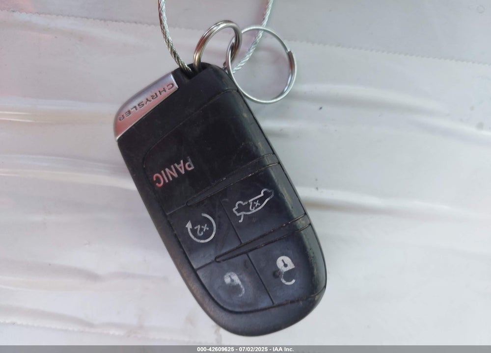 2012 CHRYSLER 300 VIN: 2C3CCAET0CH195292