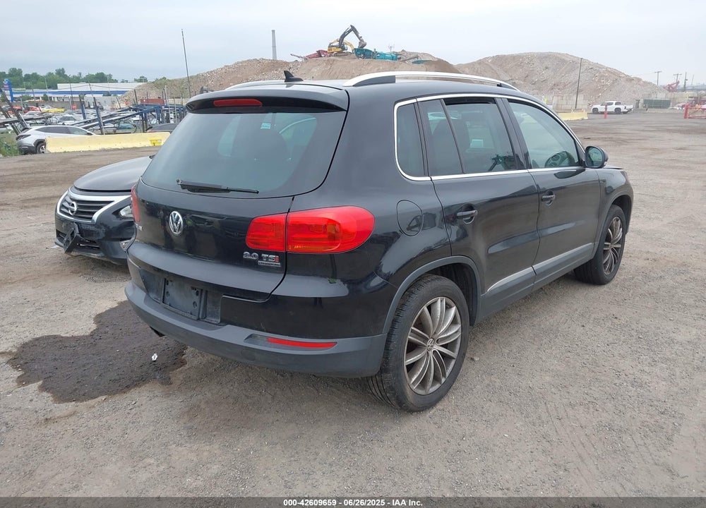 2013 VOLKSWAGEN TIGUAN VIN: WVGBV7AX6DW514674