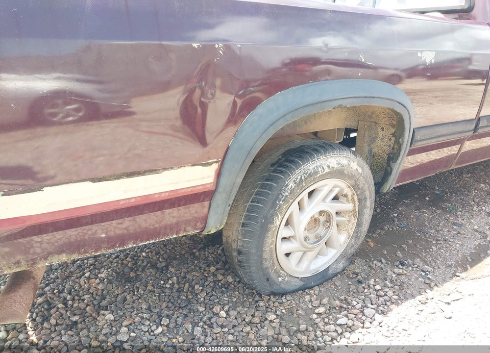 1992 DODGE DAKOTA VIN: 1B7FL23X0NS668429