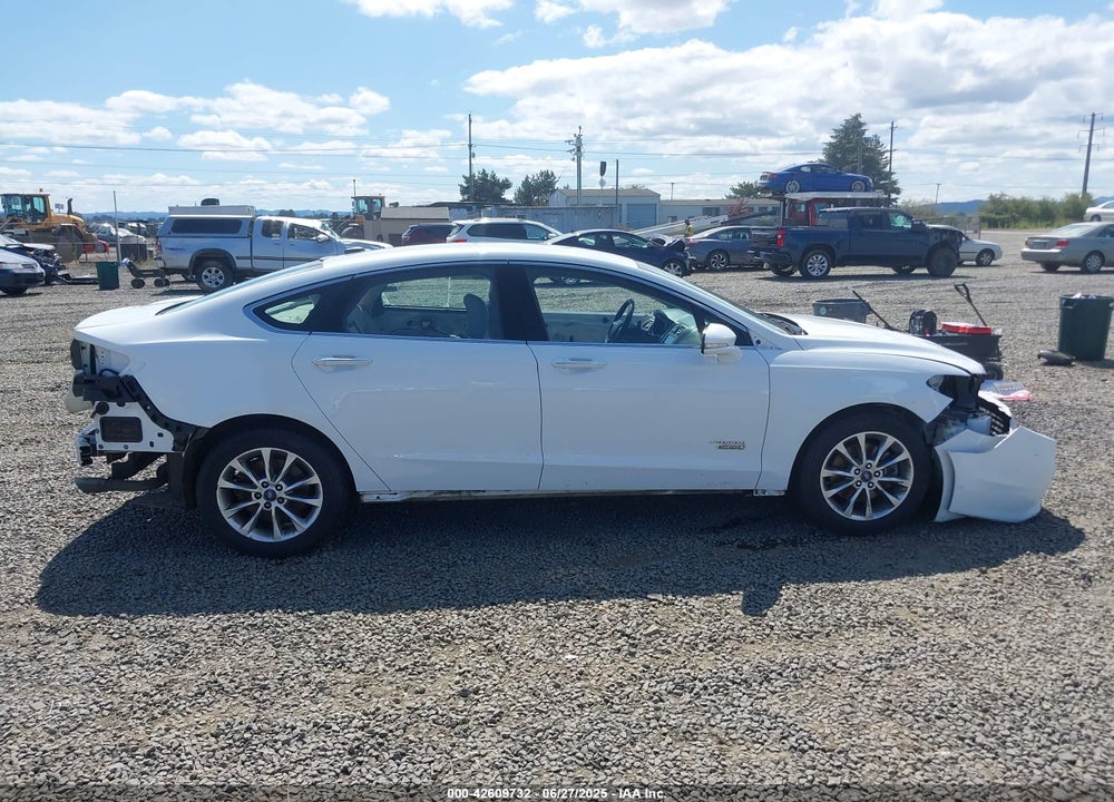 2017 FORD FUSION ENERGI SE LUXURY VIN: 3FA6P0PU6HR409930