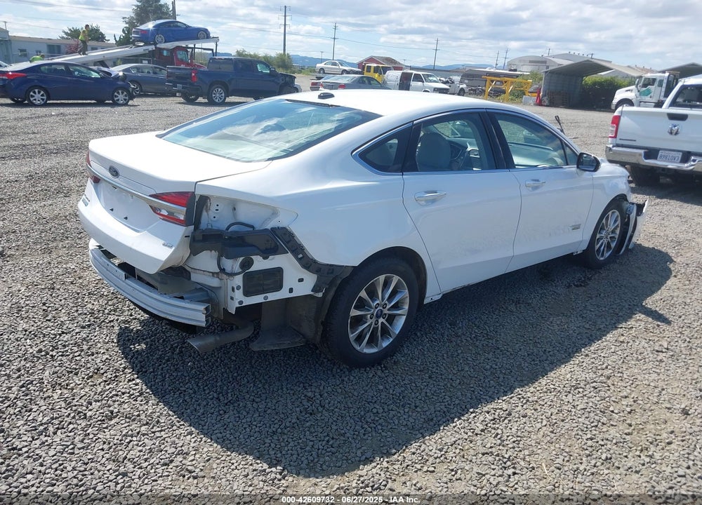 2017 FORD FUSION ENERGI SE LUXURY VIN: 3FA6P0PU6HR409930