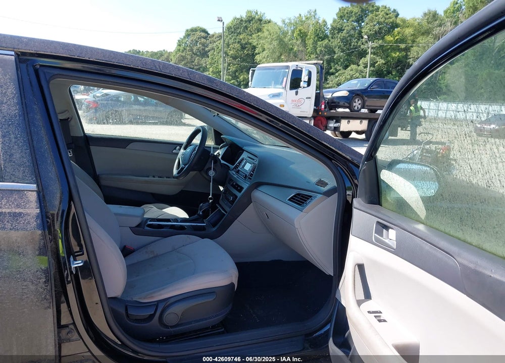 2015 HYUNDAI SONATA VIN: 5NPE24AF7FH145848