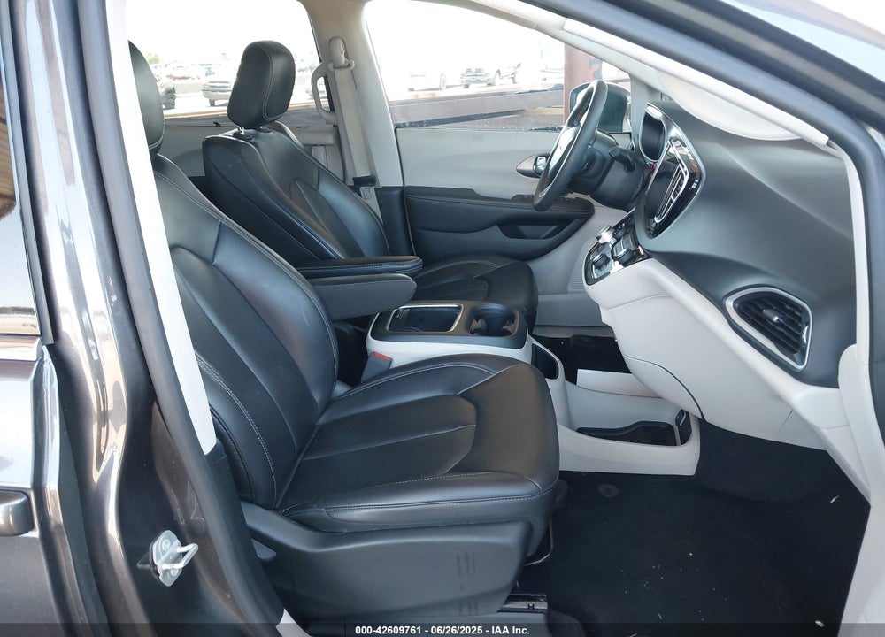 2023 CHRYSLER PACIFICA TOURING L VIN: 2C4RC1BG5PR601886