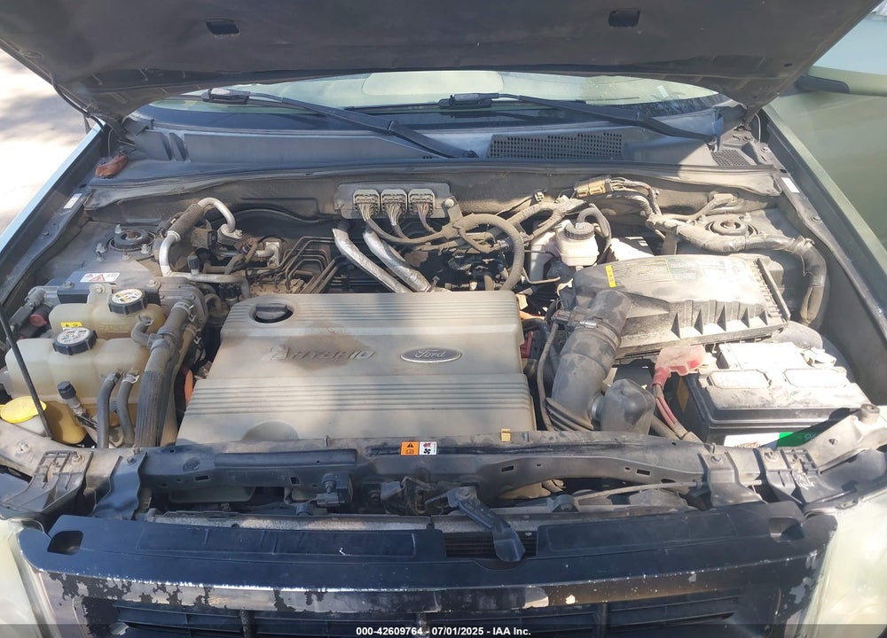 2008 FORD ESCAPE VIN: 1FMCU49H38KD84434
