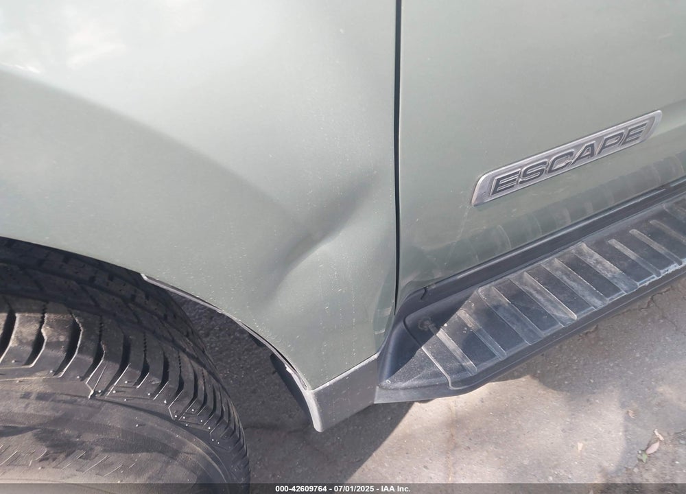 2008 FORD ESCAPE VIN: 1FMCU49H38KD84434