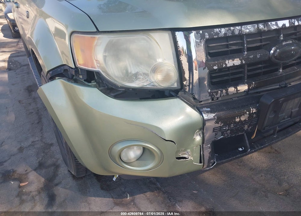 2008 FORD ESCAPE VIN: 1FMCU49H38KD84434