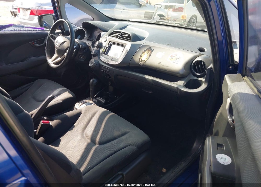 2009 HONDA FIT VIN: JHMGE884X9S044772