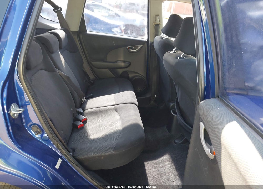 2009 HONDA FIT VIN: JHMGE884X9S044772