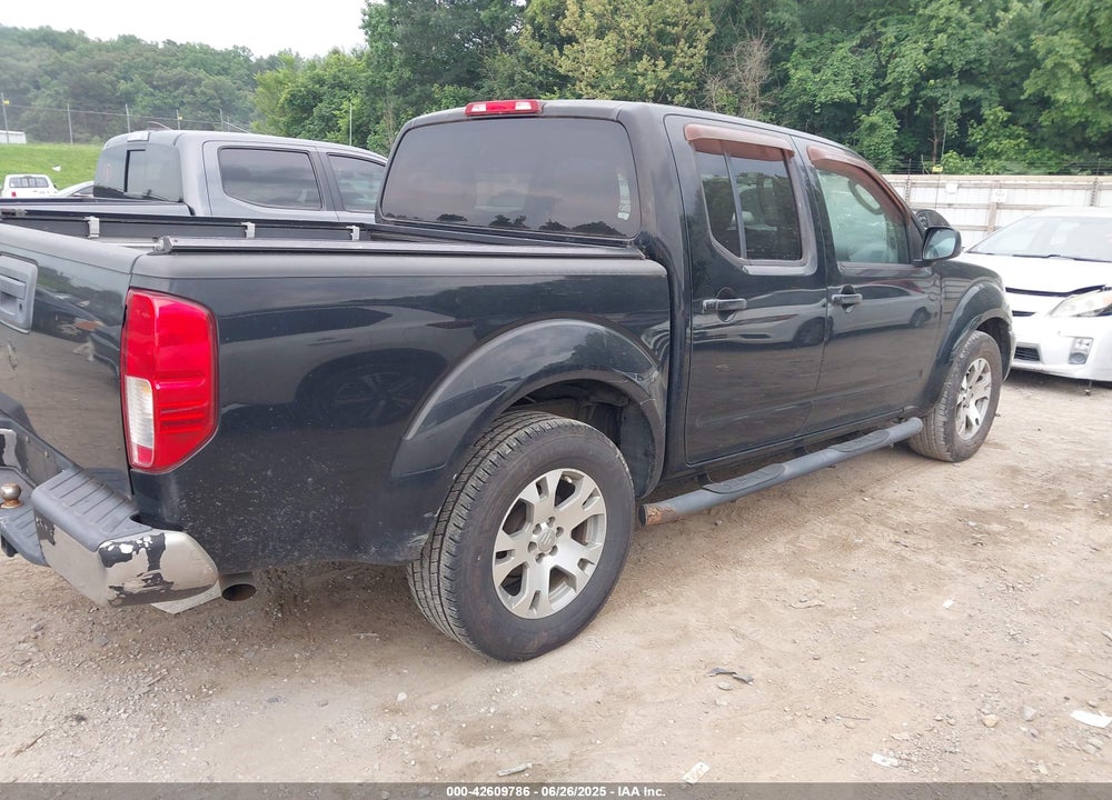 2011 SUZUKI EQUATOR VIN: 5Z61D0ER0BC411630