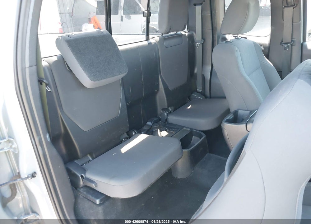 2019 TOYOTA TACOMA VIN: 5TFSZ5AN6KX208545