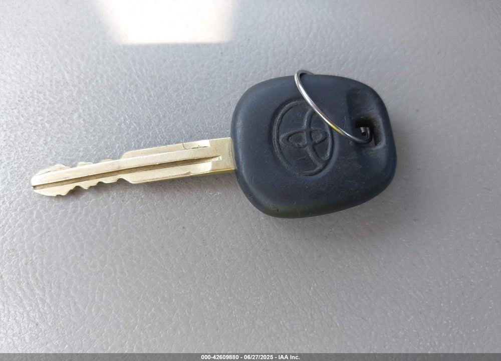 2009 TOYOTA COROLLA VIN: JTDBL40E79J020305