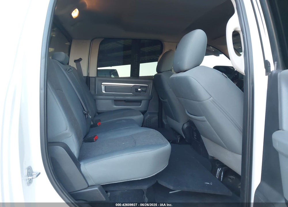 2016 RAM 2500 VIN: 3C6UR5DLXGG227959