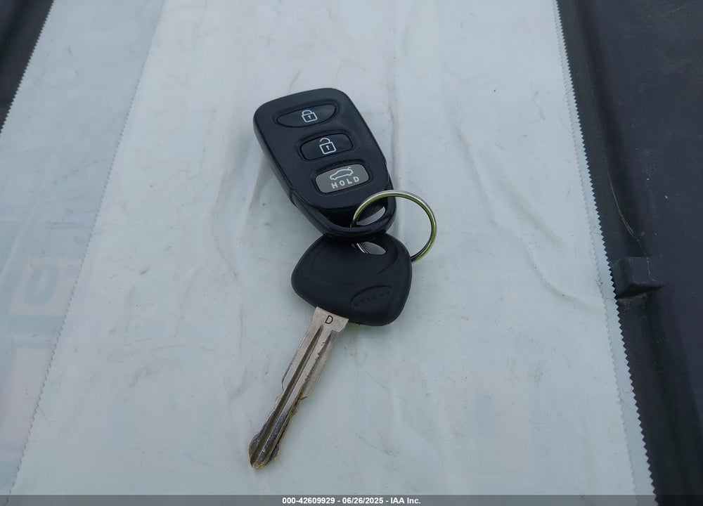 2009 HYUNDAI ELANTRA VIN: KMHDU46D59U748509