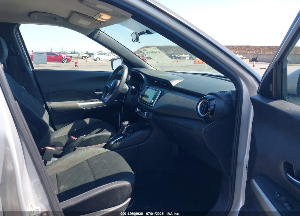 2019 NISSAN KICKS VIN: 3N1CP5CU5KL544412