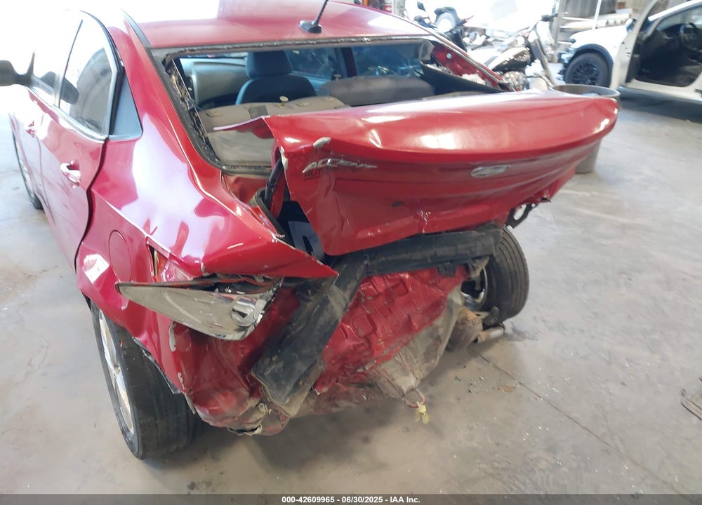 2013 HYUNDAI ACCENT VIN: KMHCU4AE6DU583221