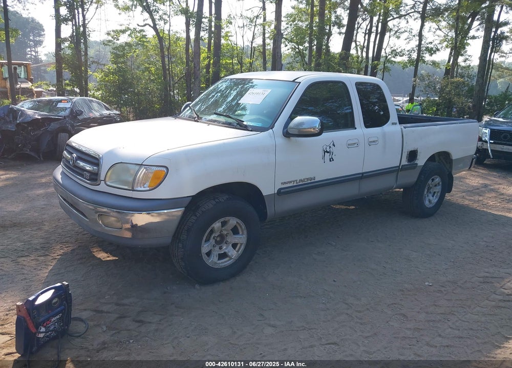 2000 TOYOTA TUNDRA SR5 V8 VIN: 5TBRT3418YS086632