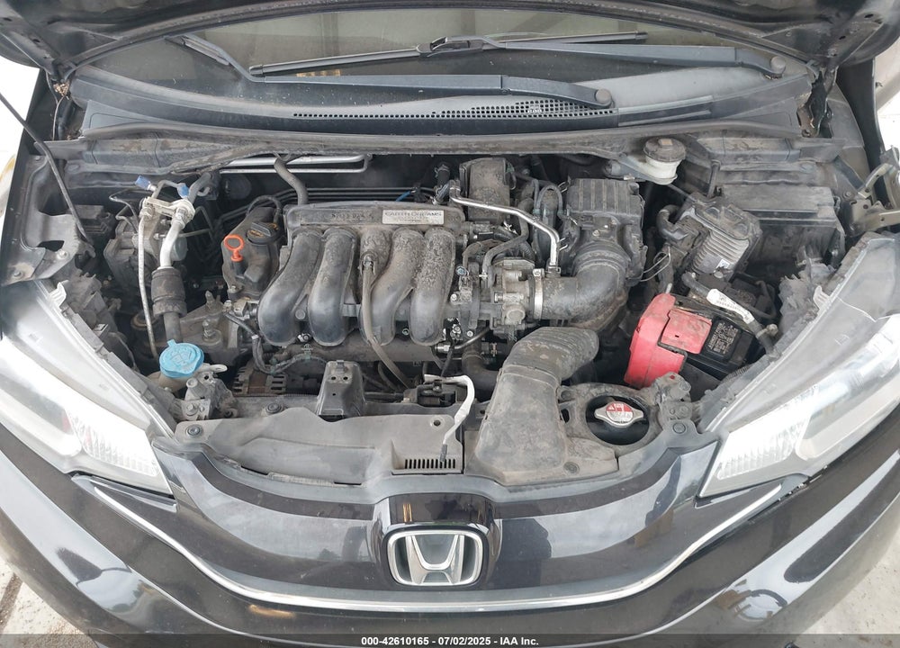 2015 HONDA FIT VIN: 3HGGK5H81FM701122