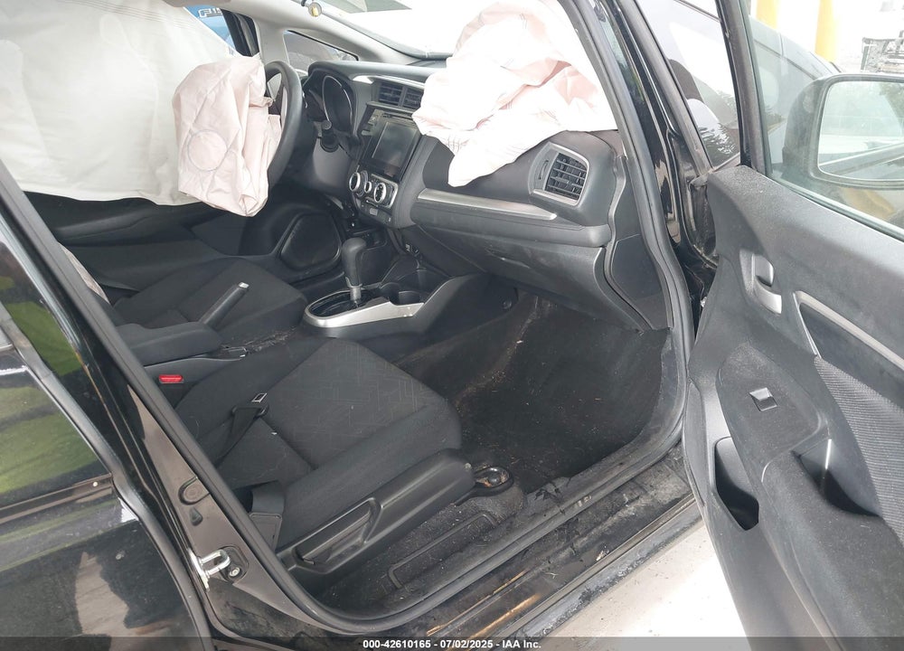 2015 HONDA FIT VIN: 3HGGK5H81FM701122