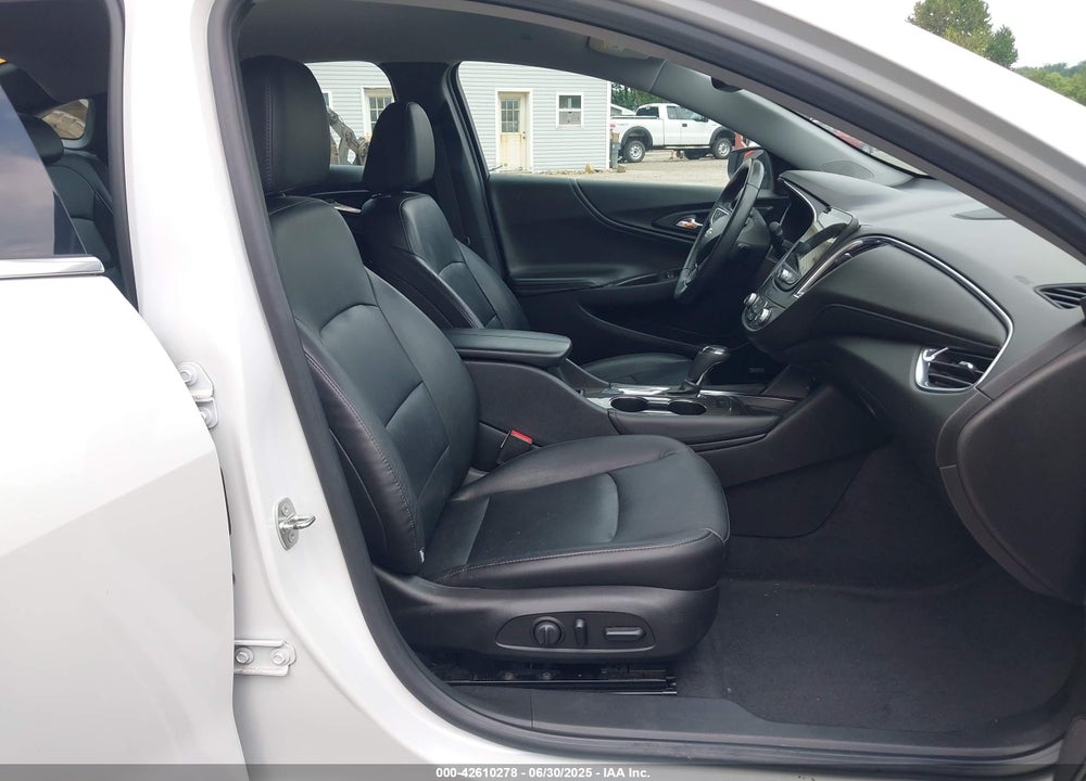 2016 CHEVROLET MALIBU VIN: 1G1ZE5ST9GF214675