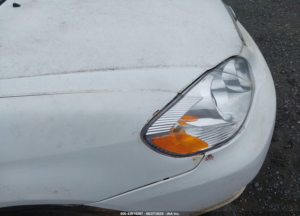 2004 TOYOTA COROLLA LE VIN: JTDBR38E842048307