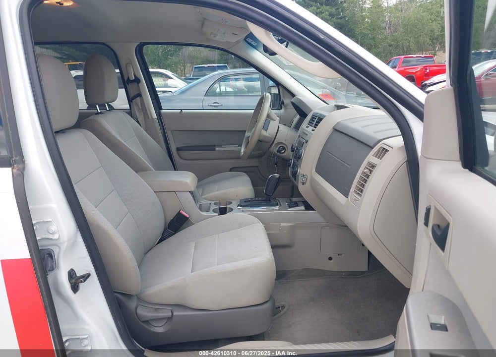 2011 FORD ESCAPE HYBRID VIN: 1FMCU5K39BKC06037