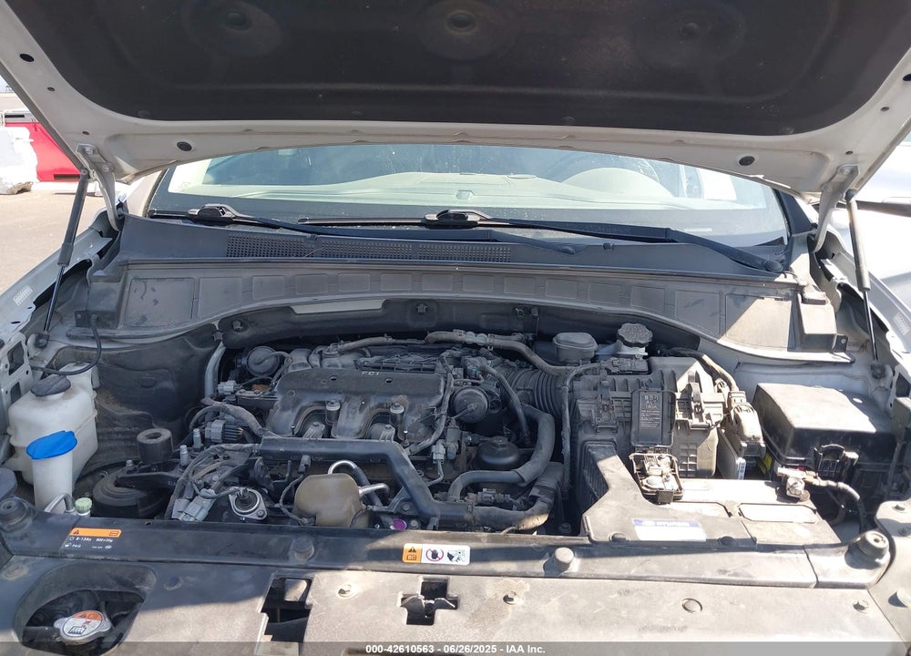 2017 HYUNDAI SANTA FE VIN: KM8SN4HF3HU166409