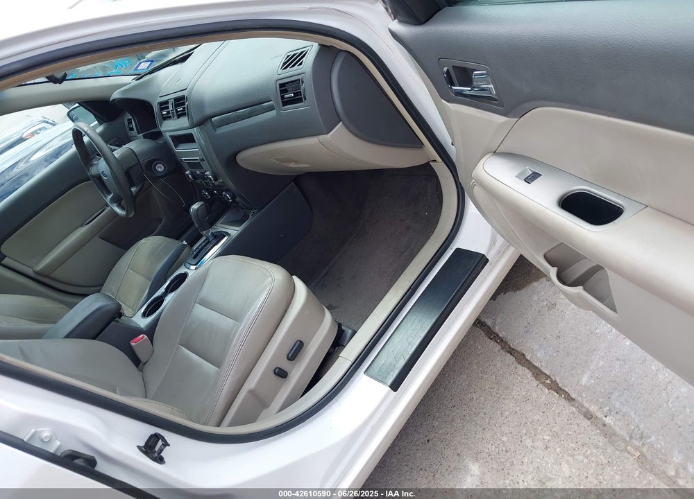 2011 FORD FUSION VIN: 3FAHP0JG2BR225975
