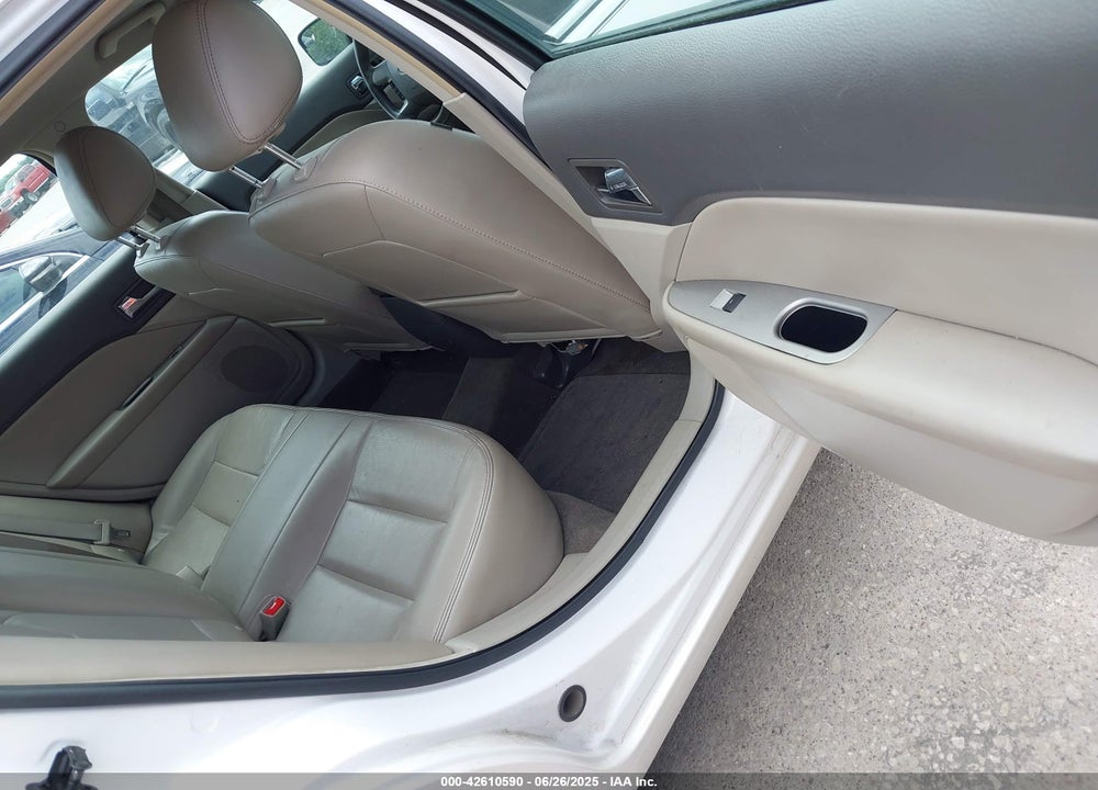 2011 FORD FUSION VIN: 3FAHP0JG2BR225975