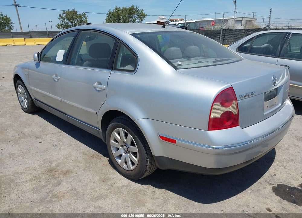 2002 VOLKSWAGEN PASSAT GLS VIN: WVWPD63B22P063209