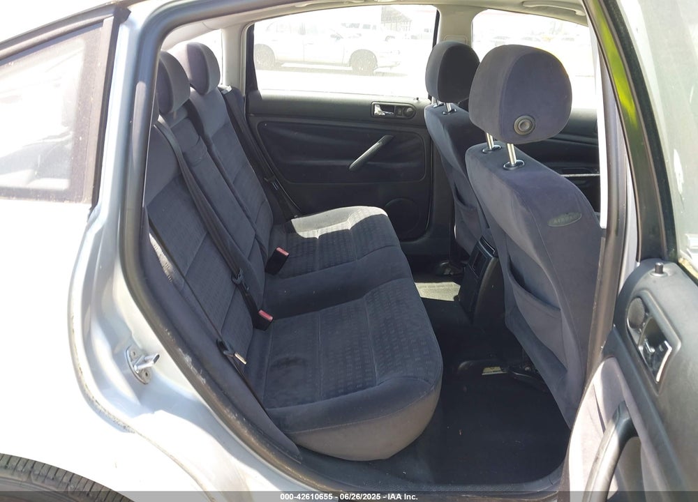 2002 VOLKSWAGEN PASSAT GLS VIN: WVWPD63B22P063209
