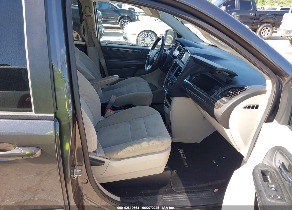 2016 DODGE GRAND CARAVAN VIN: 2C4RDGBG7GR387452