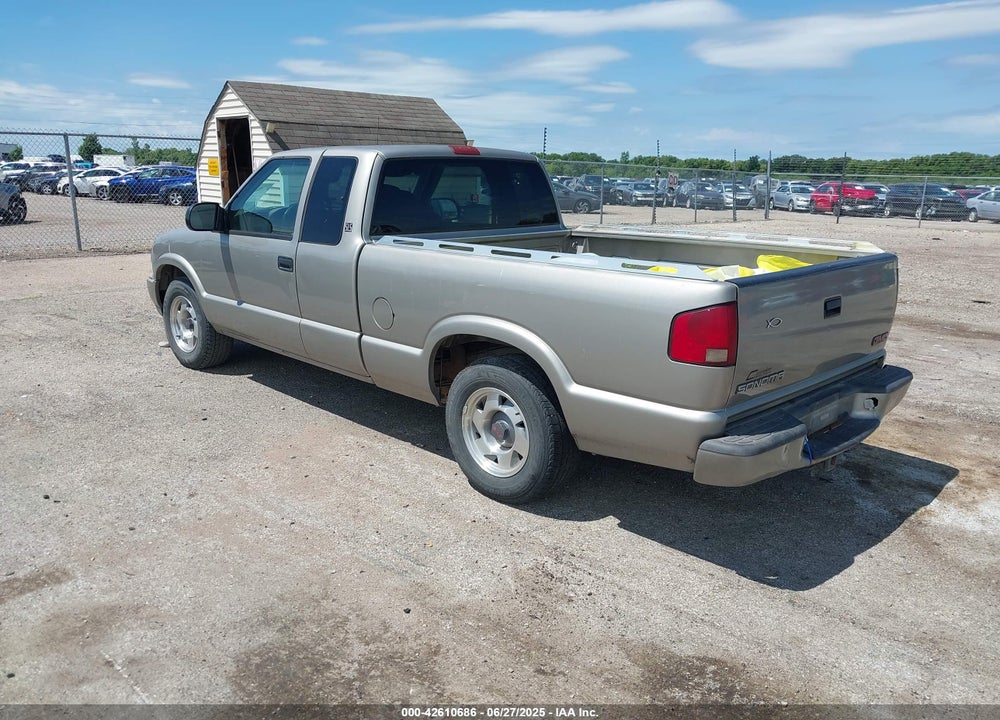 2001 GMC SONOMA SLS VIN: 1GTCS19W218220585
